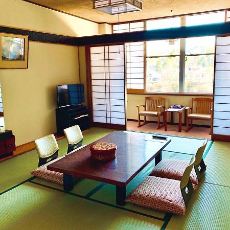 Kirishimaya Ryokan Кусацу Екстериор снимка