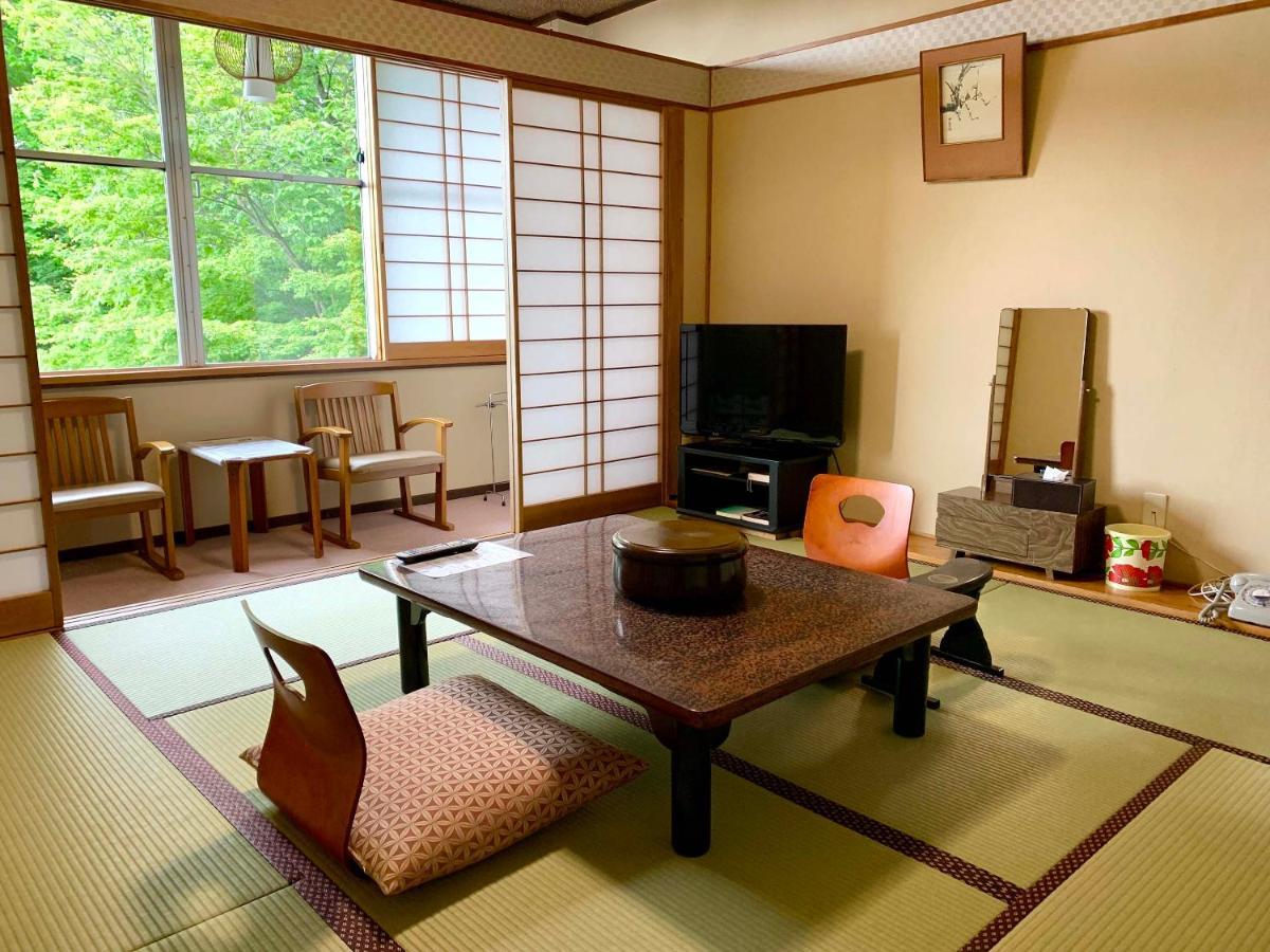 Kirishimaya Ryokan Кусацу Екстериор снимка