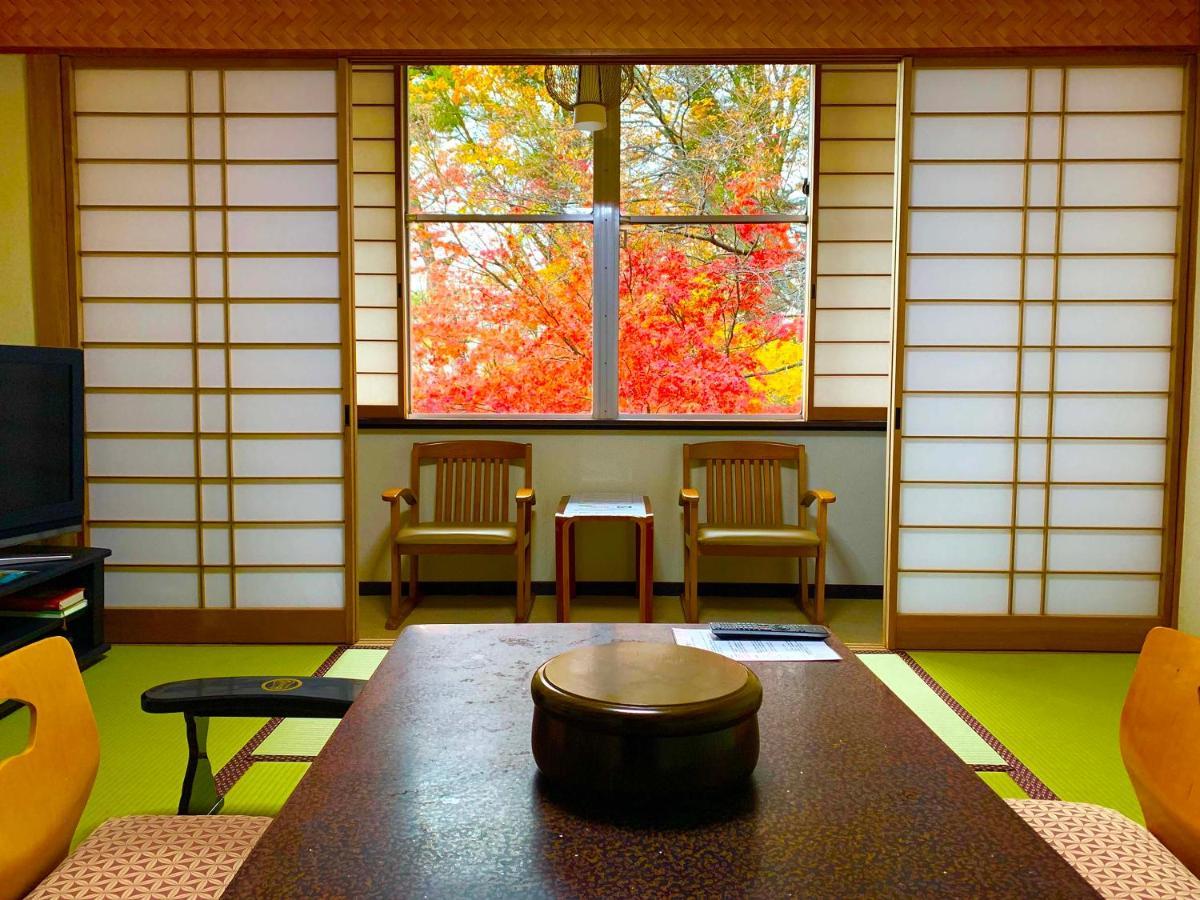 Kirishimaya Ryokan Кусацу Екстериор снимка