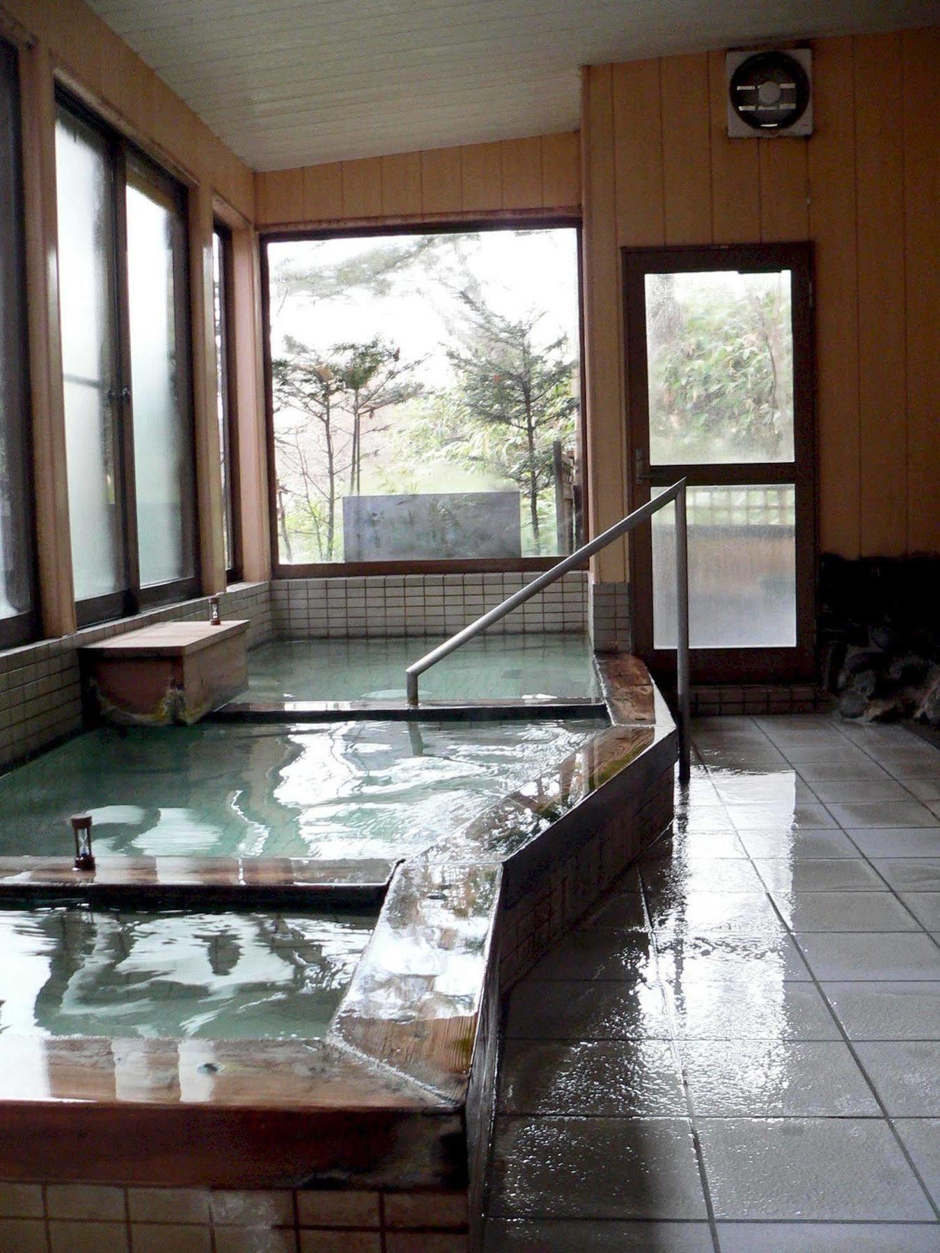 Kirishimaya Ryokan Кусацу Екстериор снимка